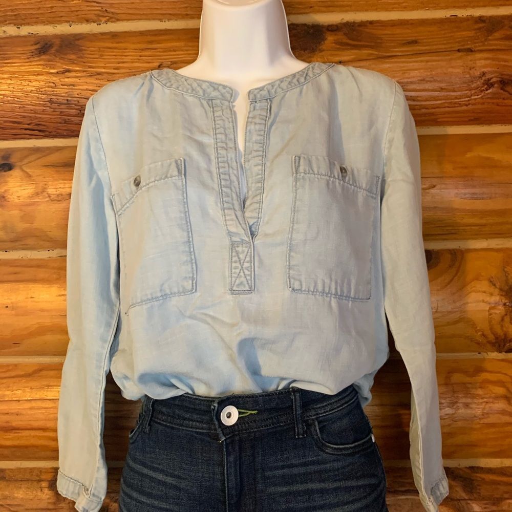 Anthropologie | Cloth & Stone Chambray Button Down Cuffed Sleeve Top XSm… - Picture 3 of 10